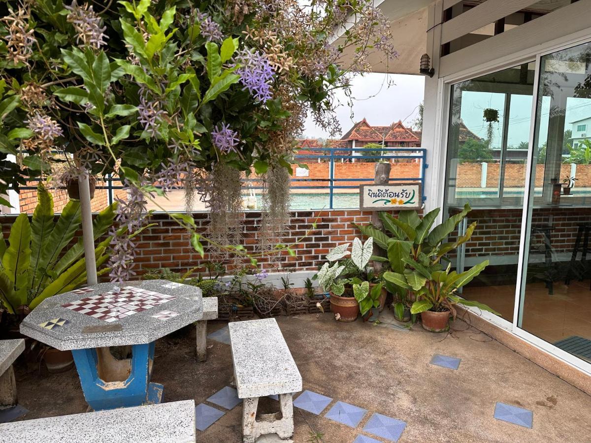 Mae Chaem Hotel And Resort Exteriör bild