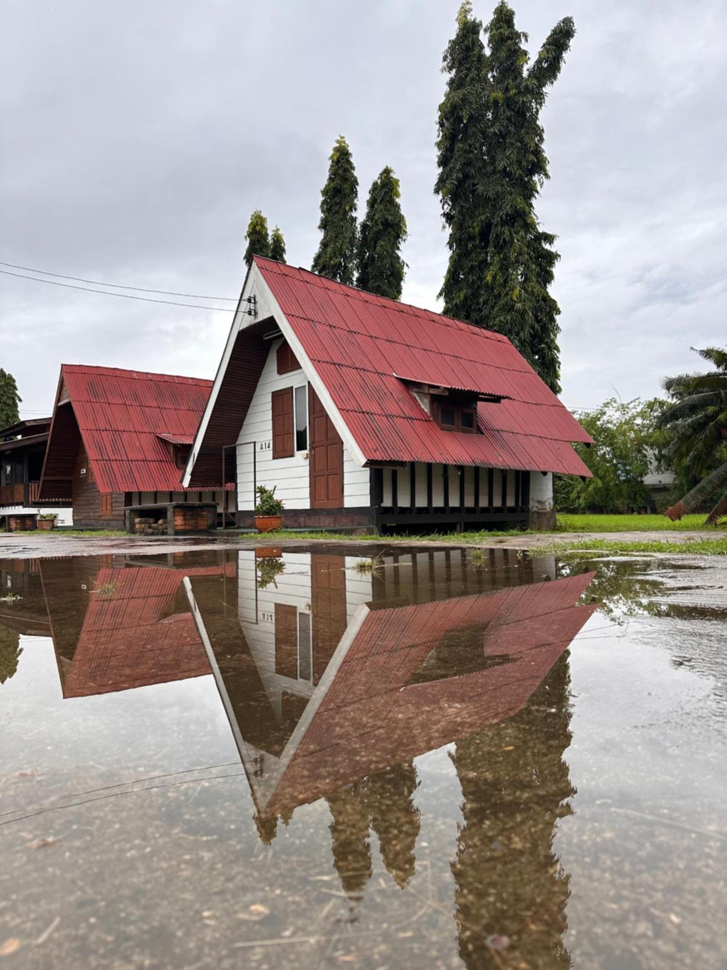 Mae Chaem Hotel And Resort Exteriör bild