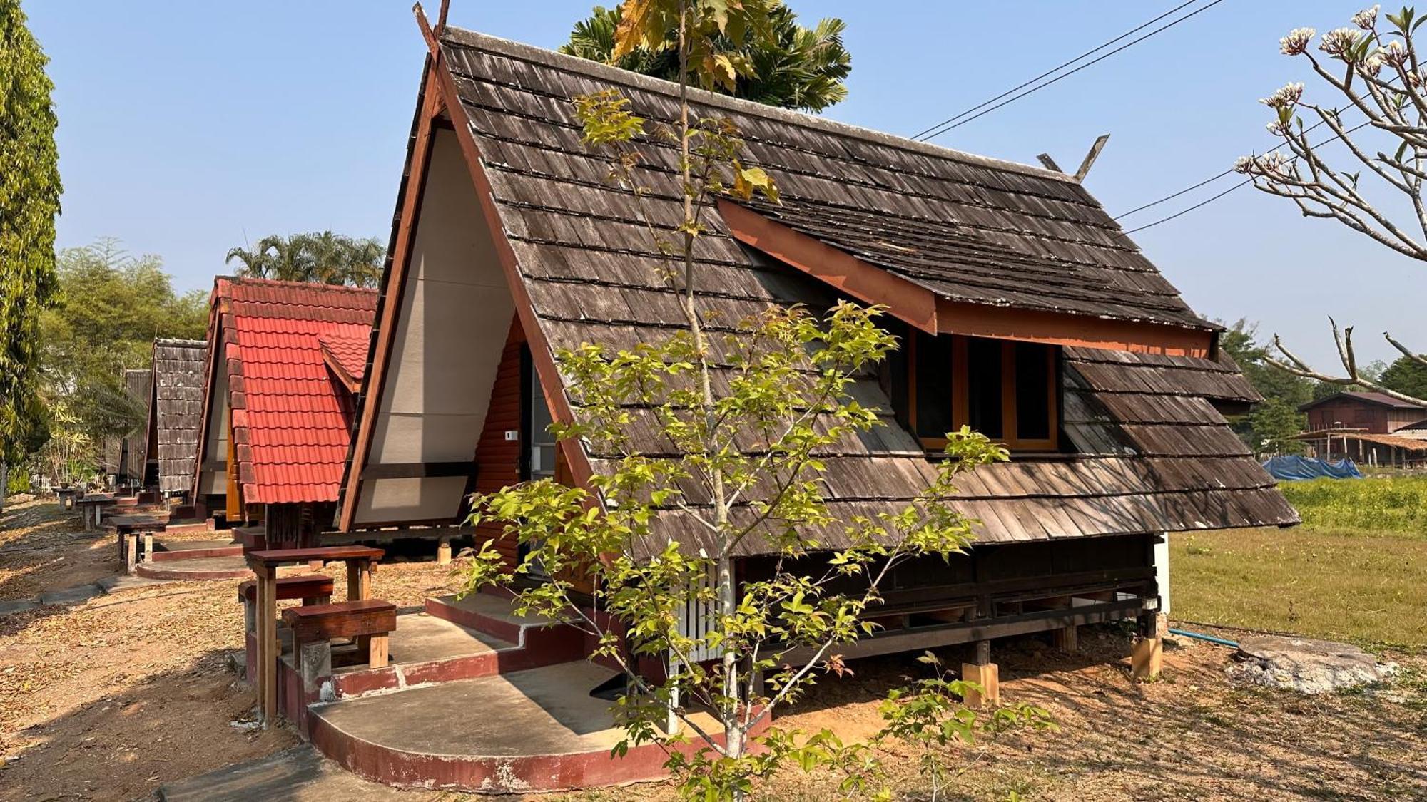 Mae Chaem Hotel And Resort Exteriör bild